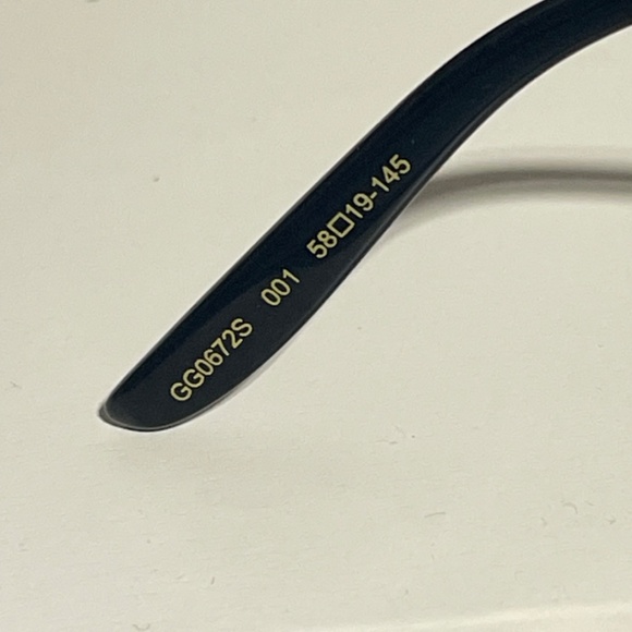 GUCCI Black Gold Frame Aviator Sunglasses Unisex GG0672S-001 58-19-145 - Picture 10 of 11
